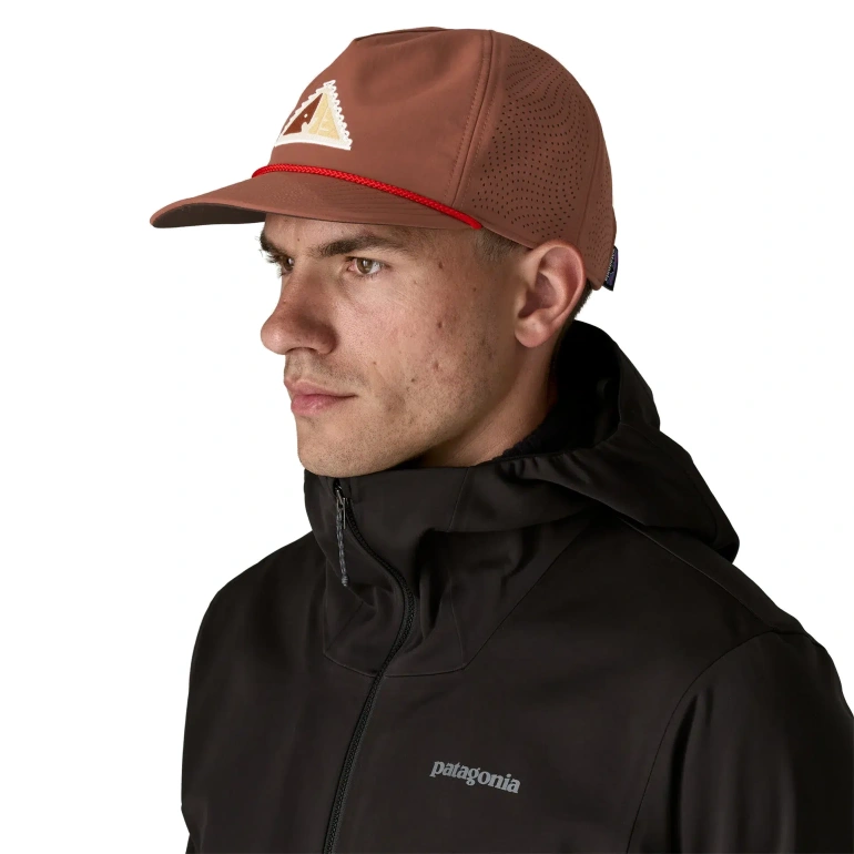 Czapka z daszkiem pod kask SNOWFARER CAP